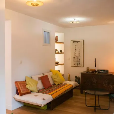 Nice Apt With Wi-Fi At 10 Min By Metro-Belleville Parijs